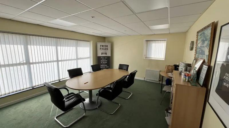 140 Newtownards Rd 7