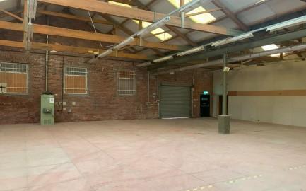 The Frame House, The Linen Green